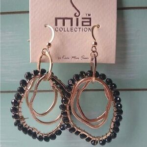 MIA COLLECTION Black and Gold Hoop Earrings